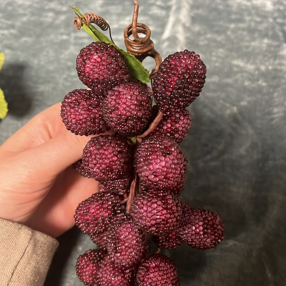 VTG Grape Decor - Picture 5 of 5